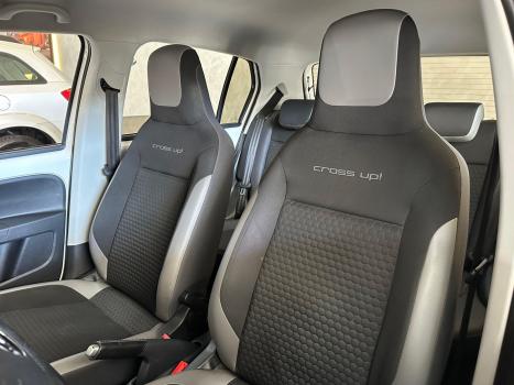 VOLKSWAGEN Cross UP 1.0 12V 4P TSI FLEX, Foto 10