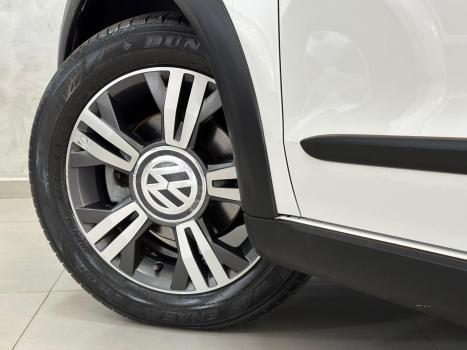 VOLKSWAGEN Cross UP 1.0 12V 4P TSI FLEX, Foto 6
