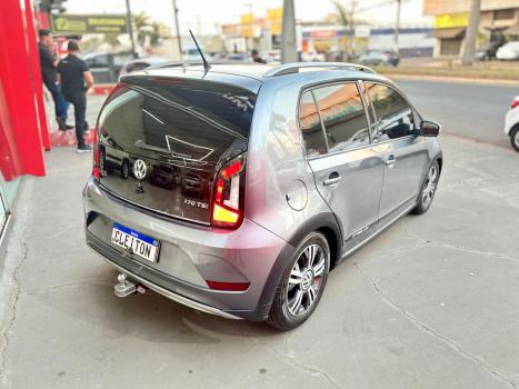 VOLKSWAGEN Cross UP 1.0 12V 4P TSI FLEX, Foto 4