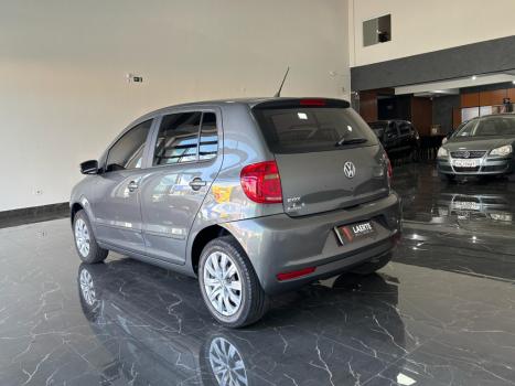 VOLKSWAGEN Fox 1.0 4P FLEX, Foto 4