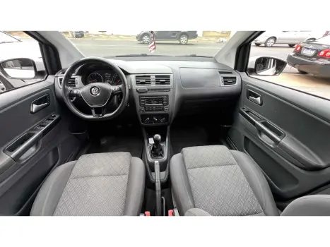 VOLKSWAGEN Fox 1.0 4P TRENDLINE FLEX, Foto 9