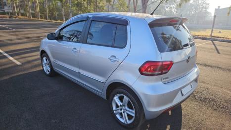 VOLKSWAGEN Fox 1.6 16V 4P MSI HIGHLINE FLEX, Foto 2