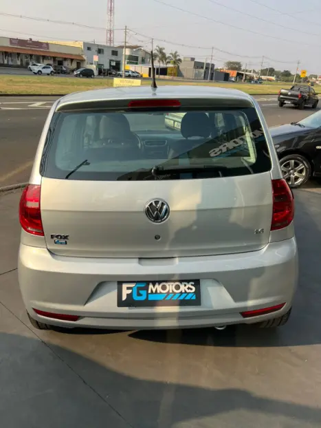 VOLKSWAGEN Fox 1.6 4P FLEX, Foto 9