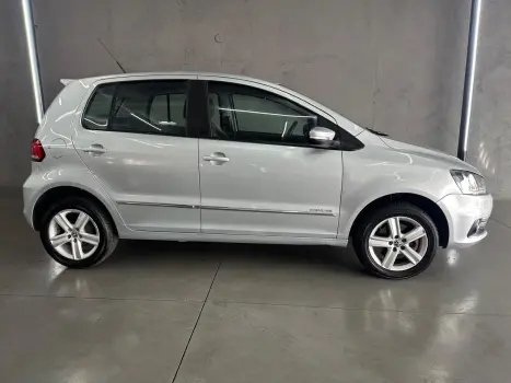 VOLKSWAGEN Fox 1.6 4P HIGHLINE FLEX, Foto 2