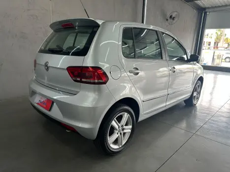 VOLKSWAGEN Fox 1.6 4P HIGHLINE FLEX, Foto 3