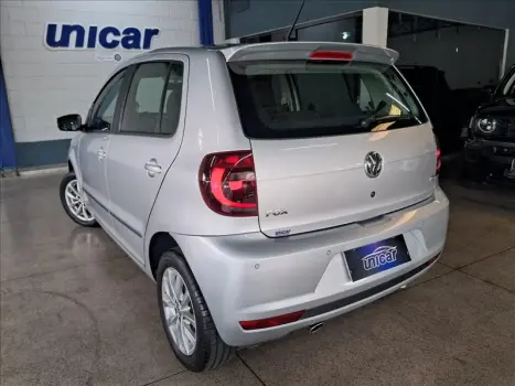 VOLKSWAGEN Fox 1.6 4P HIGHLINE FLEX, Foto 4