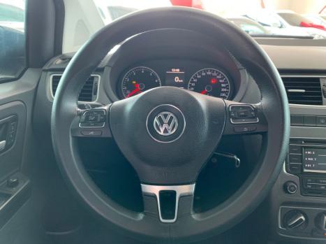 VOLKSWAGEN Fox 1.6 4P, Foto 9