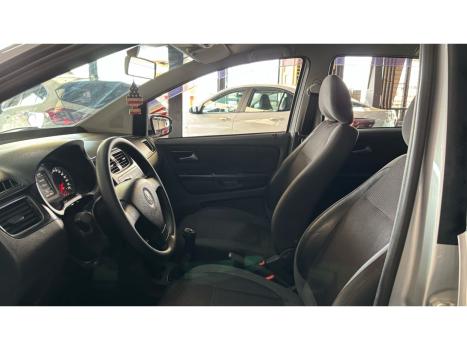 VOLKSWAGEN Fox 1.6 4P, Foto 7