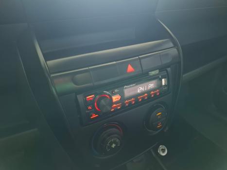 VOLKSWAGEN Fox 1.6 4P PLUS FLEX, Foto 11