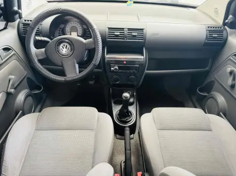 VOLKSWAGEN Fox 1.6 4P, Foto 9