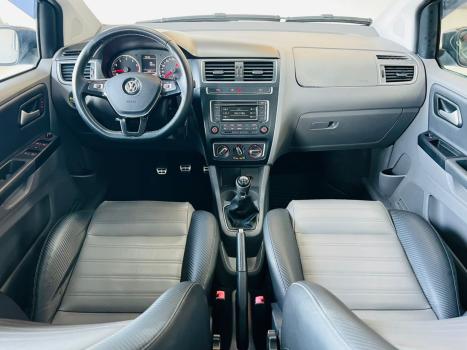 VOLKSWAGEN Fox 1.6 4P, Foto 10