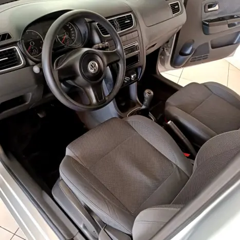 VOLKSWAGEN Fox 1.6 4P TREND FLEX, Foto 13