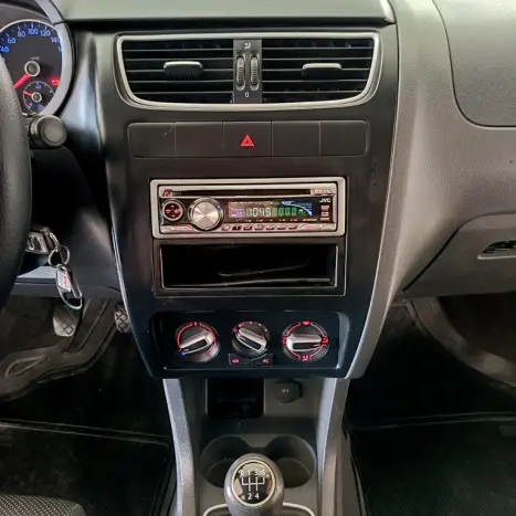VOLKSWAGEN Fox 1.6 4P TREND FLEX, Foto 18