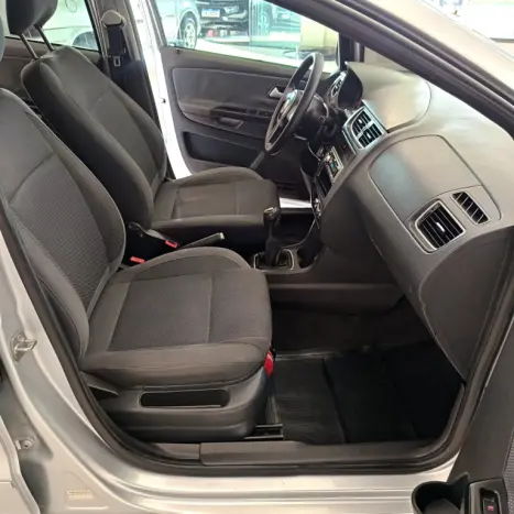 VOLKSWAGEN Fox 1.6 4P TREND FLEX, Foto 22