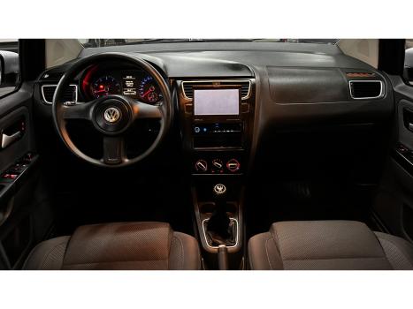 VOLKSWAGEN Fox 1.6 4P TREND FLEX, Foto 5