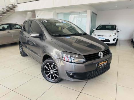 VOLKSWAGEN Fox 1.6 4P, Foto 2