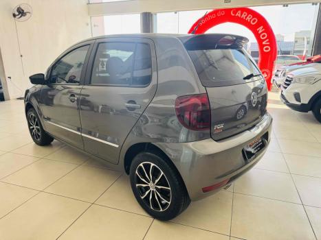 VOLKSWAGEN Fox 1.6 4P, Foto 5