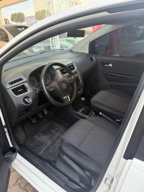 VOLKSWAGEN Fox 1.6 4P, Foto 2