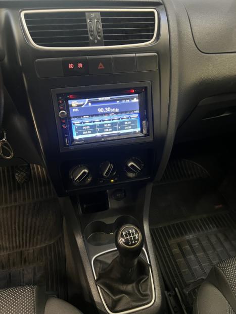 VOLKSWAGEN Fox 1.6 4P FLEX, Foto 7