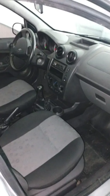VOLKSWAGEN Gol 1.6 MI 4P, Foto 3