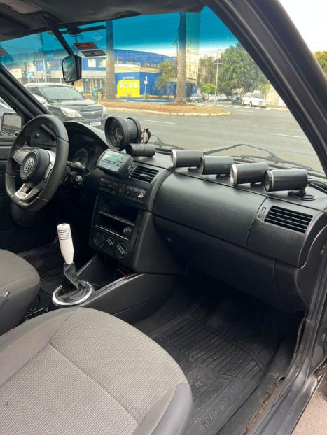 VOLKSWAGEN Gol 1.8 CL TURBO, Foto 3