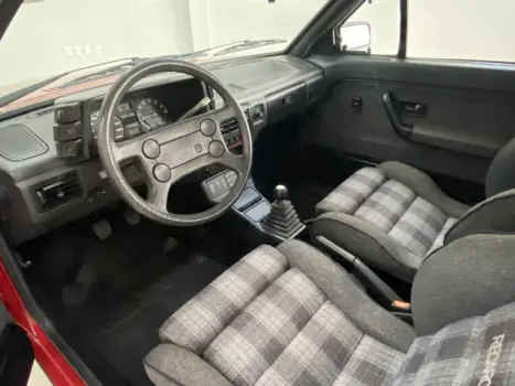 VOLKSWAGEN Gol 1.8 GTS, Foto 6