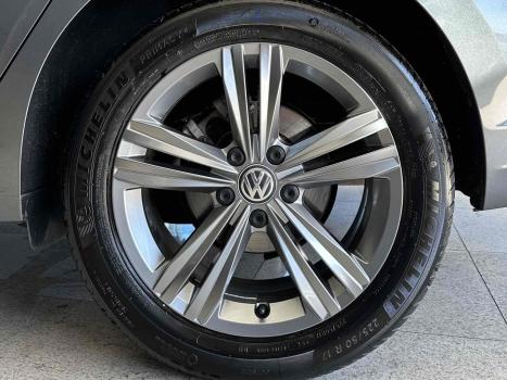 VOLKSWAGEN Jetta 1.4 4P 250 TSI R-LINE AUTOMTICO, Foto 9