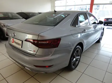 VOLKSWAGEN Jetta 1.4 4P 250 TSI R-LINE AUTOMTICO, Foto 6
