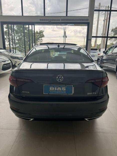 VOLKSWAGEN Jetta 1.4 4P 250 TSI R-LINE AUTOMTICO, Foto 4
