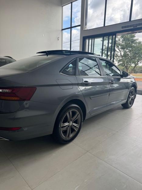 VOLKSWAGEN Jetta 1.4 4P 250 TSI R-LINE AUTOMTICO, Foto 6
