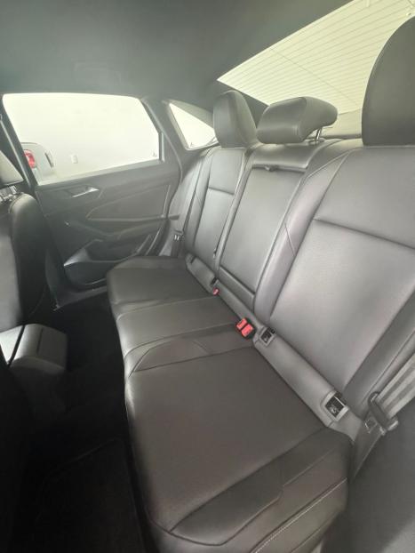 VOLKSWAGEN Jetta 1.4 4P 250 TSI R-LINE AUTOMTICO, Foto 9