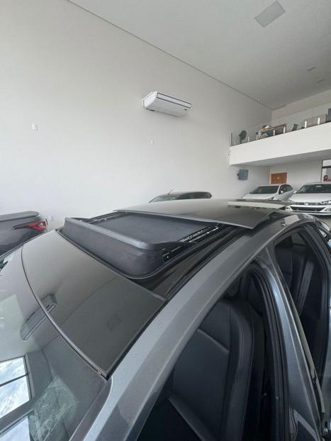 VOLKSWAGEN Jetta 1.4 4P 250 TSI R-LINE AUTOMTICO, Foto 13
