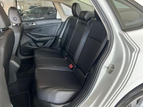 VOLKSWAGEN Jetta 1.4 4P 250 TSI R-LINE AUTOMTICO, Foto 12