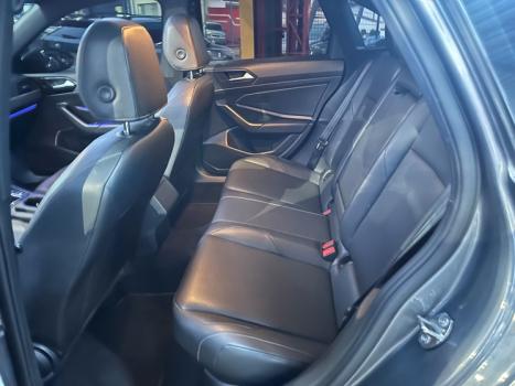 VOLKSWAGEN Jetta 1.4 4P 250 TSI R-LINE AUTOMTICO, Foto 14