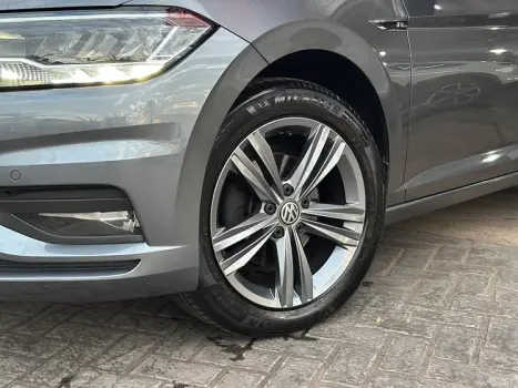 VOLKSWAGEN Jetta 1.4 4P 250 TSI R-LINE AUTOMTICO, Foto 4
