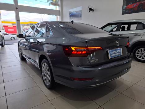 VOLKSWAGEN Jetta 1.4 4P 250 TSI TURBO CONFORTLINE AUTOMTICO, Foto 2