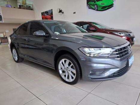 VOLKSWAGEN Jetta 1.4 4P 250 TSI TURBO CONFORTLINE AUTOMTICO, Foto 5