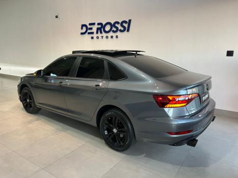 VOLKSWAGEN Jetta 1.4 4P 250 TSI R-LINE AUTOMTICO, Foto 2