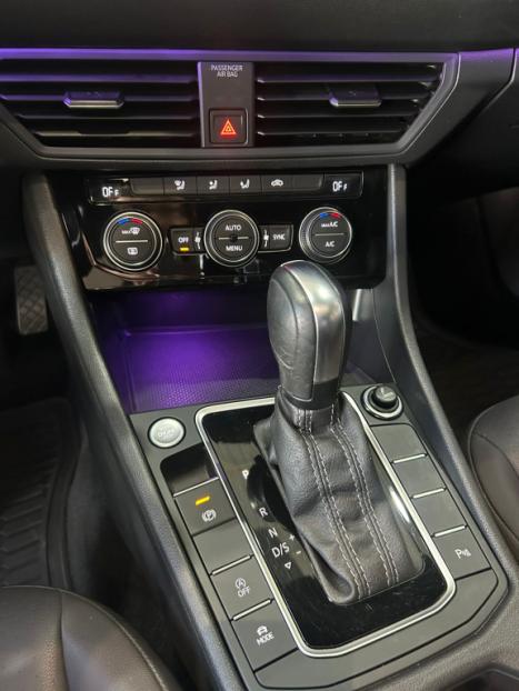 VOLKSWAGEN Jetta 1.4 4P 250 TSI R-LINE AUTOMTICO, Foto 9