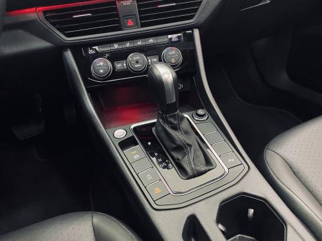 VOLKSWAGEN Jetta 1.4 4P 250 TSI R-LINE AUTOMTICO, Foto 8