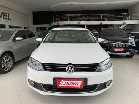 VOLKSWAGEN Jetta 2.0 4P CONFORTLINE TIPTRONIC AUTOMTICO, Foto 2