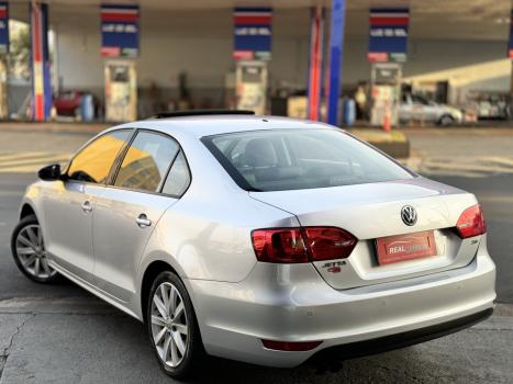 VOLKSWAGEN Jetta 2.0 4P FLEX CONFORTLINE TIPTRONIC AUTOMTICO, Foto 4