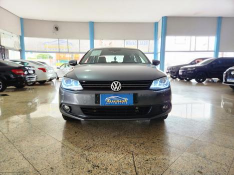 VOLKSWAGEN Jetta 2.0 4P FLEX CONFORTLINE TIPTRONIC AUTOMTICO, Foto 2