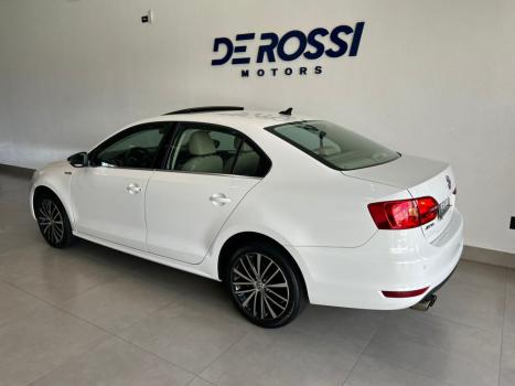 VOLKSWAGEN Jetta 2.0 4P TSI HIGHLINE 211 CV AUTOMTICO, Foto 2