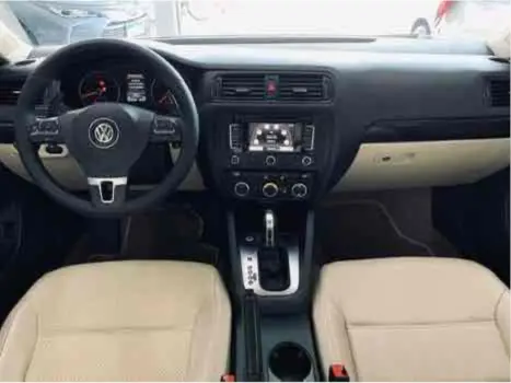 VOLKSWAGEN Jetta 2.0 4P FLEX CONFORTLINE TIPTRONIC AUTOMTICO, Foto 5