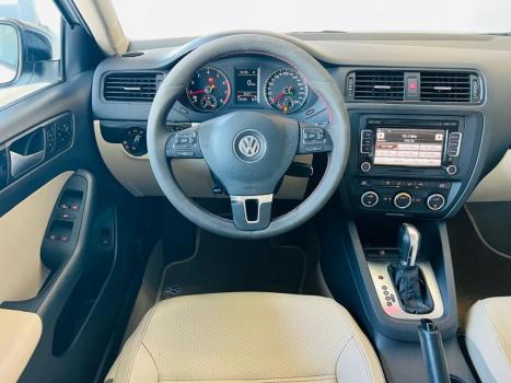 VOLKSWAGEN Jetta 2.0 4P FLEX CONFORTLINE TIPTRONIC AUTOMTICO, Foto 13