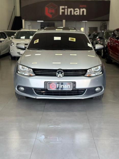 VOLKSWAGEN Jetta 2.0 4P CONFORTLINE TIPTRONIC AUTOMTICO, Foto 2