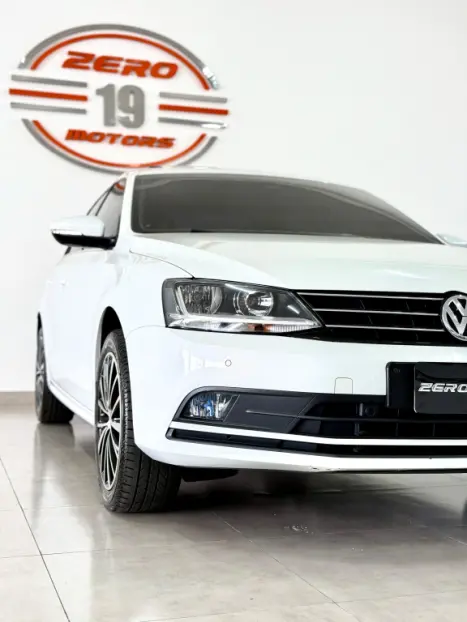 VOLKSWAGEN Jetta 2.0 4P TSI HIGHLINE 211 CV AUTOMTICO, Foto 4
