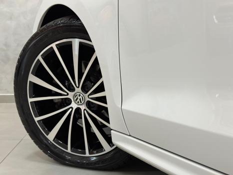 VOLKSWAGEN Jetta 2.0 4P FLEX CONFORTLINE TIPTRONIC AUTOMTICO, Foto 17