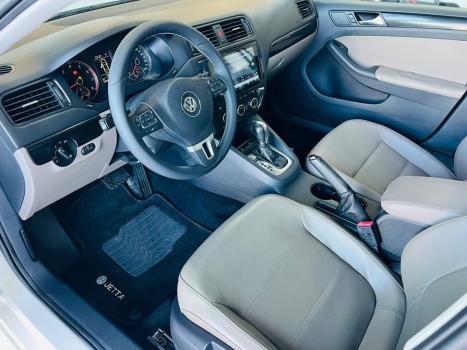 VOLKSWAGEN Jetta 2.0 4P FLEX CONFORTLINE TIPTRONIC AUTOMTICO, Foto 14